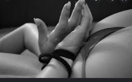 LexiiLovee onlyfans striptease