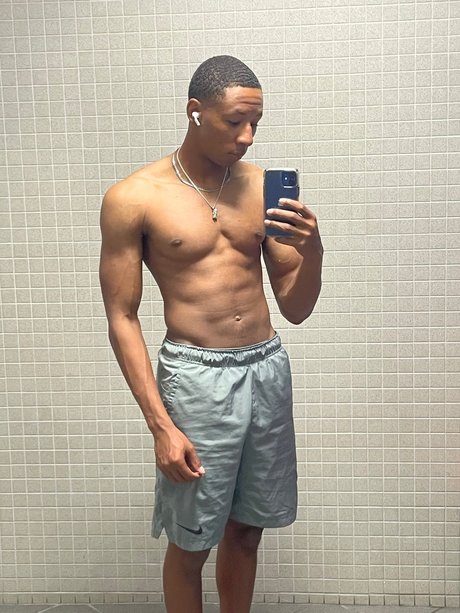 AstroBlack nude onlyfans