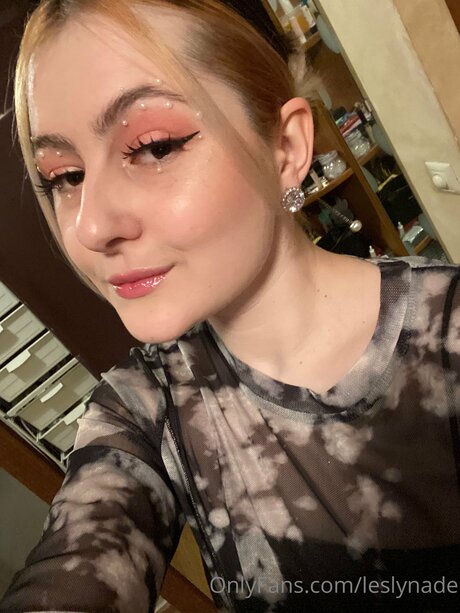 For you Lesly_ on onlyfans