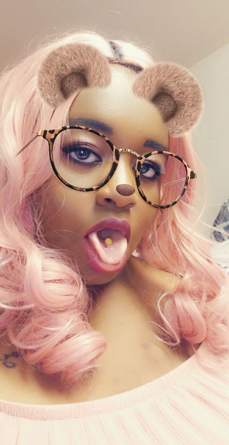 Leslie Hayes onlyfans nude pictures