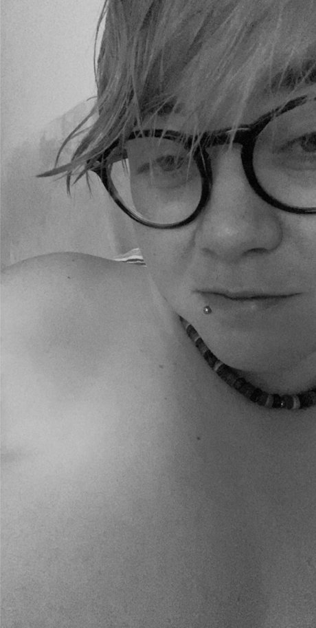 Lesbo1986 onlyfans joi