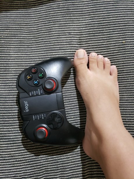 little angel s foot_ onlyfans leak