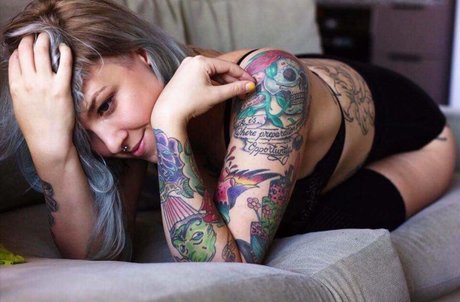 Lena Loving nude leaks onlyfans