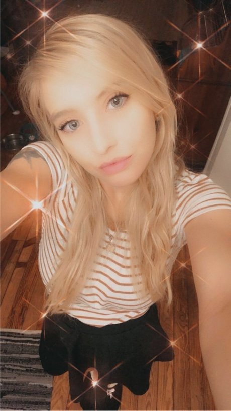 LEIA Laughs naked onlyfans