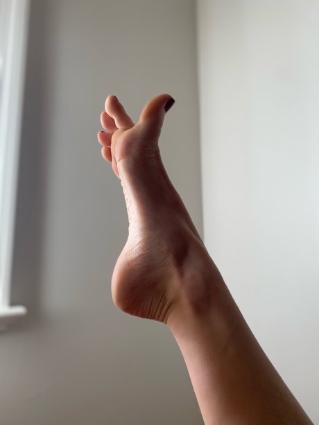 La Vie En Toes onlyfans posts