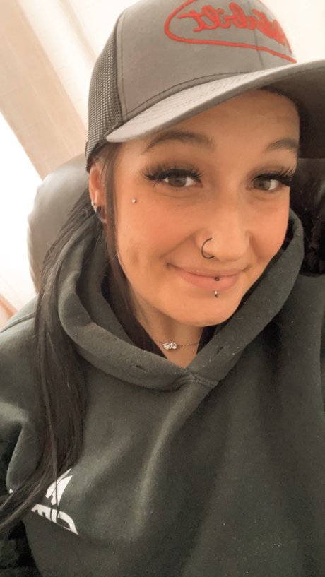 Laurie Cote onlyfans leaks