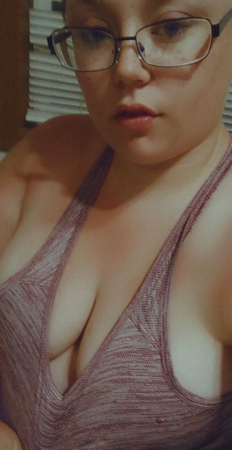 Sunnie sub onlyfans post