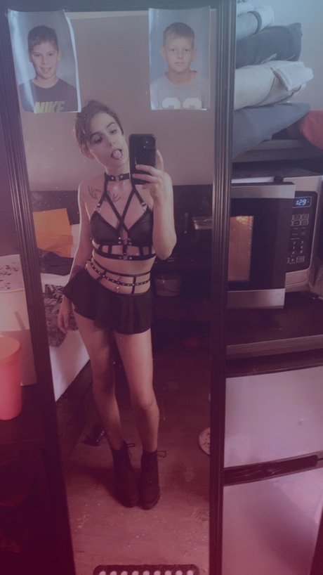 Little bit_ only fans free