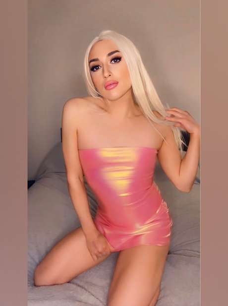 Bambi Bentley onlyfans nudes leaks