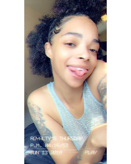 Royalty_ onlyfans posts