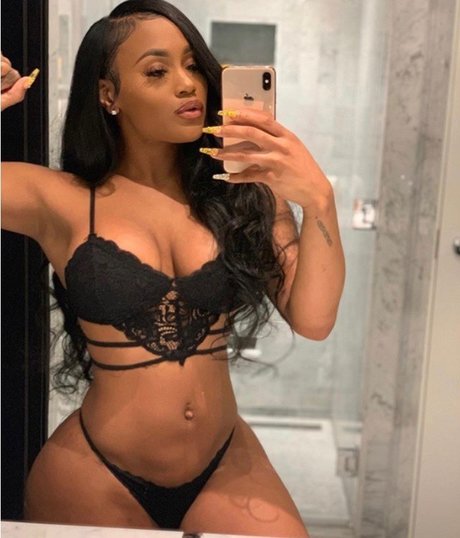 Lira Galore onlyfans lean
