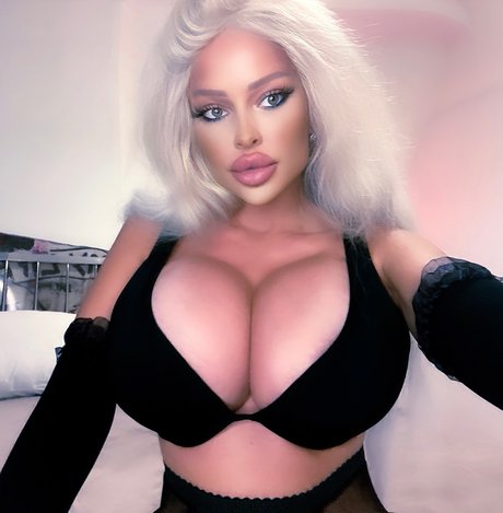 Linavegas_ onlyfans striptease