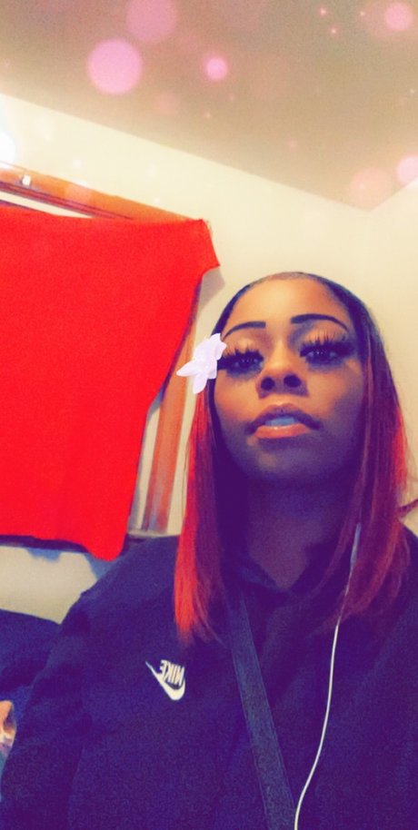 FlowerBomb93 onlyfans boobs