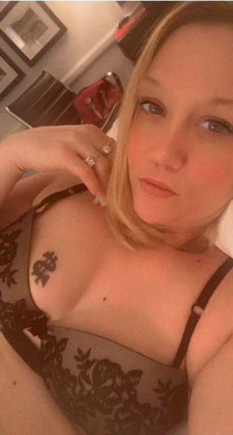 Lillyroze onlyfans xxx