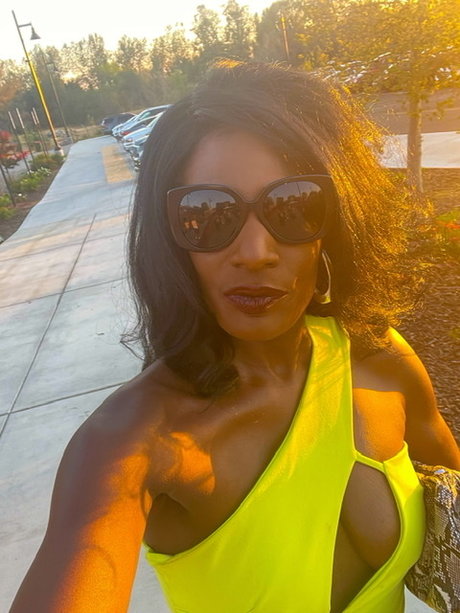 Lilly Fontaine onlyfans leakes