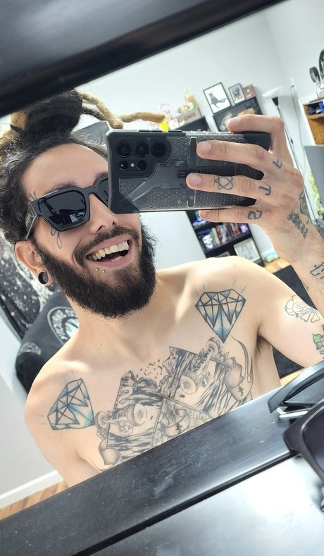 Razor Flowerz naked only fans