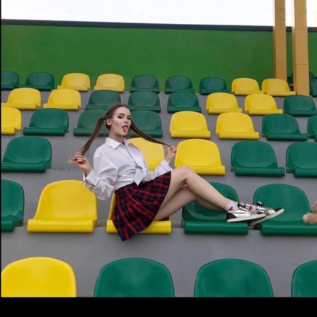 Lil Barbie free onlyfans