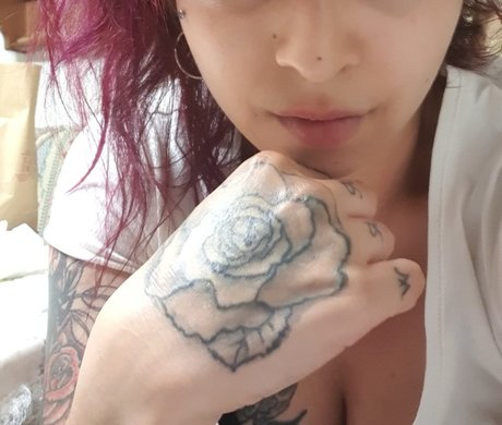 Inkedgirl1992 onlyfans boobs