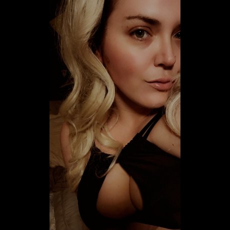 Daniella Reyes onlyfans naked leak