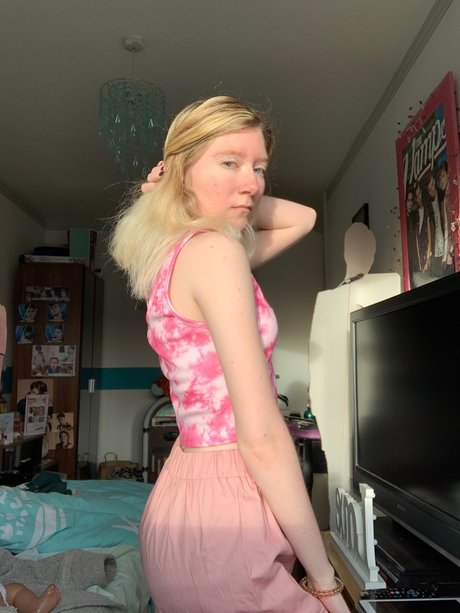 Louise sheene official only fans leaked