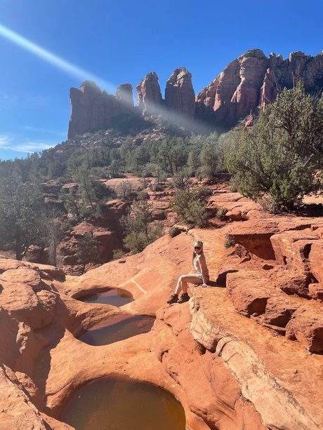 Petite Louise onlyfans content leaked