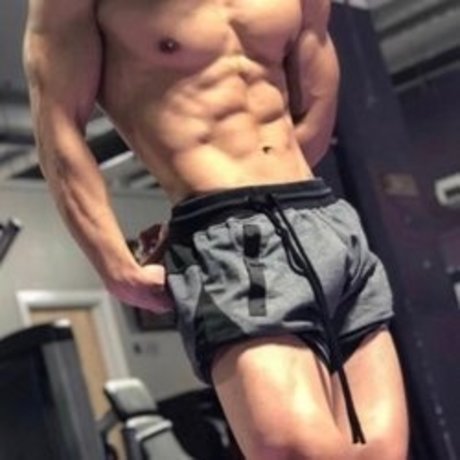 lorenzobrown onlyfans free porn