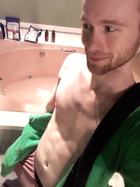 LongJohnSellers feet onlyfans