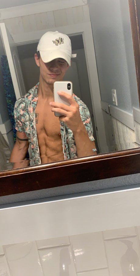 logan onlyfans leaked photos