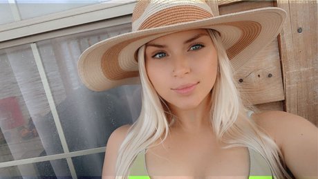 Lizzyy Pinkk free onlyfans porn