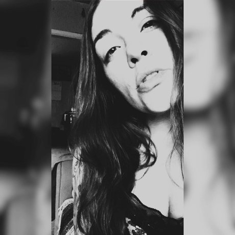 M1lf Pudding onlyfans leak