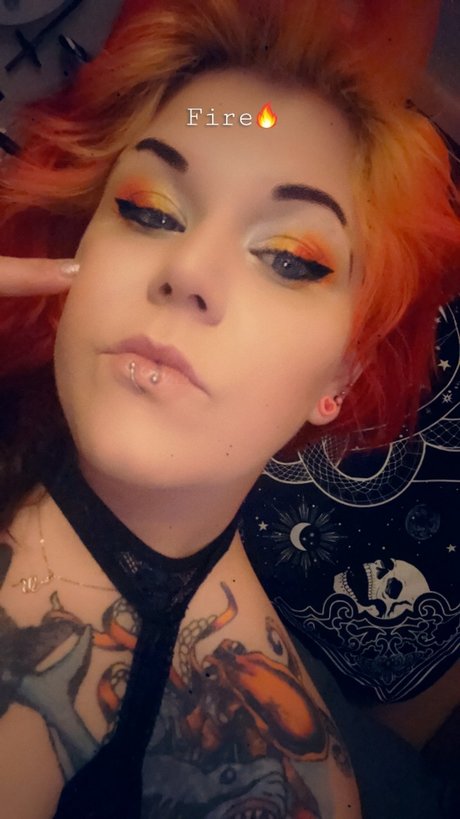 Luscious Lilth onlyfans strip