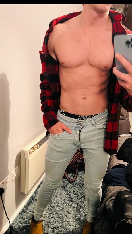 Luk xxx topless onlyfans