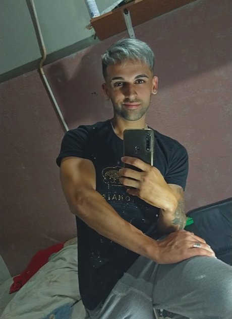 Luis Pereira onlyfans picture