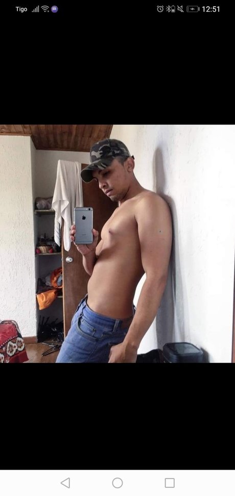 LUIS DAMI N onlyfans naked leaks