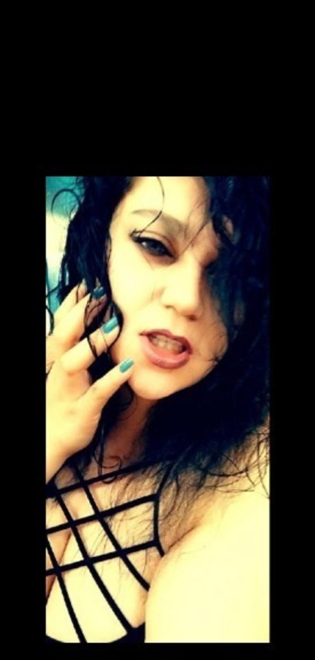 Lucky Daze fans only