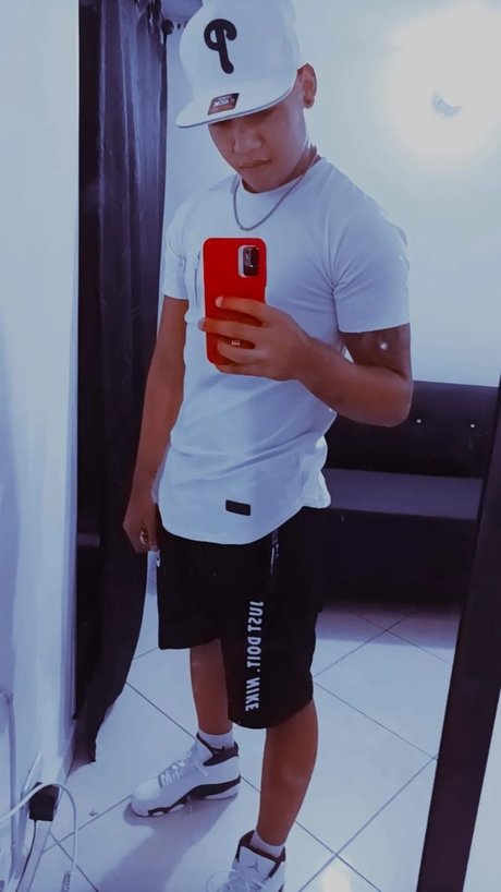 Luyel Gonzalez naked on onlyfans