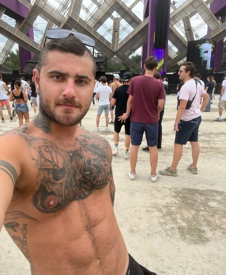 Lucas Deen onlyfans model