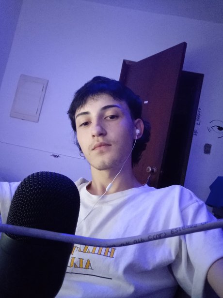 Mark Uy onlyfans leak ass