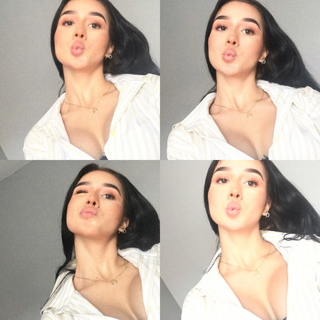 Maria Saeteros only fans pics