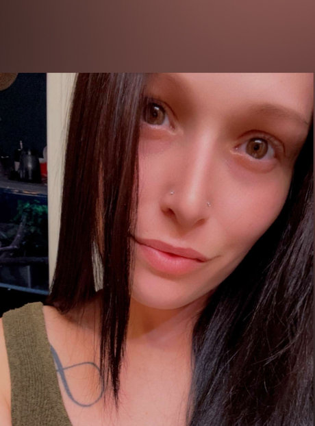 Margot Love OxO naked only fans