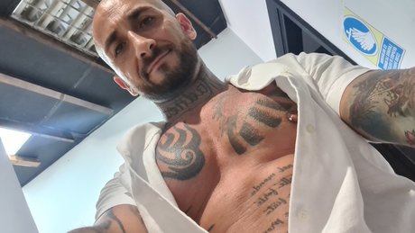 Marco Baral onlyfans pic