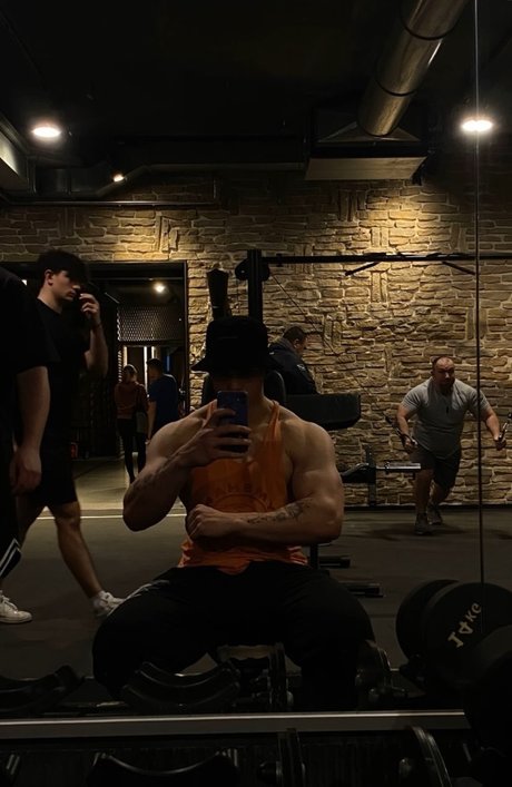 Marco ModelXl onlyfans keak