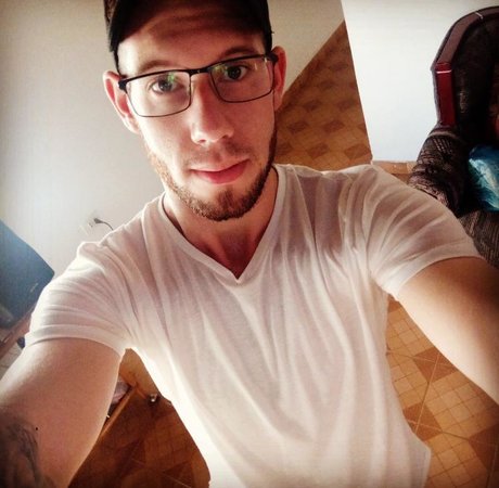 Manu S Pizza nude onlyfans pics