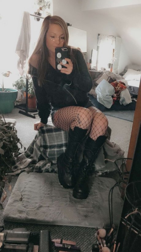 Mander naked onlyfans pics