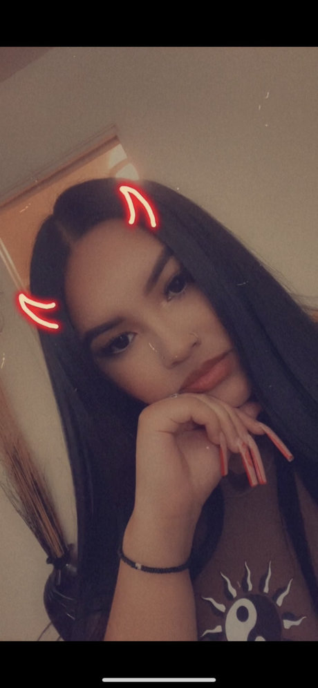 Mamisavvyyy onlyfans explicit content