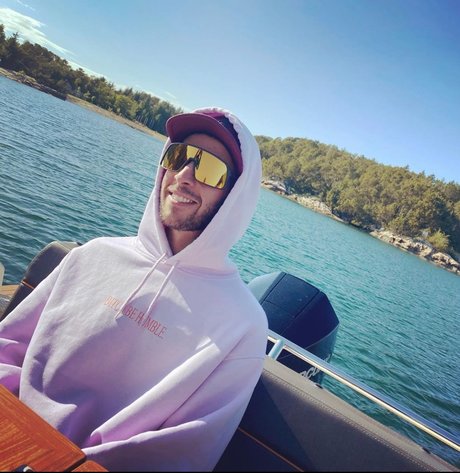 Malo Marbella naked onlyfans leaks