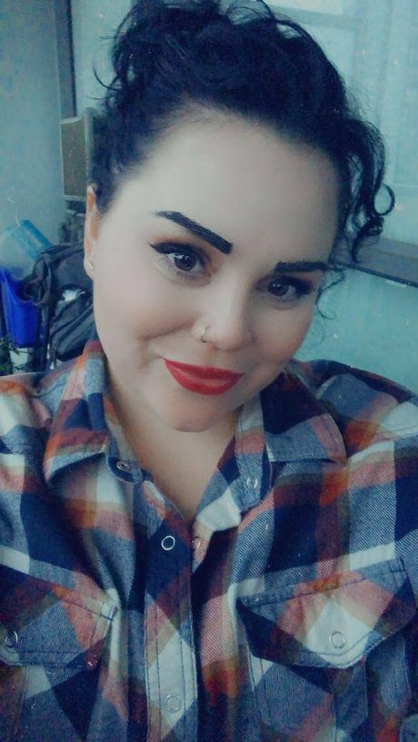 Maggiepie naked only fans