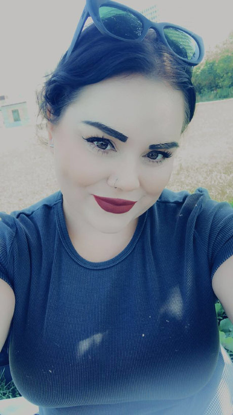 Maggiepie nude only fans