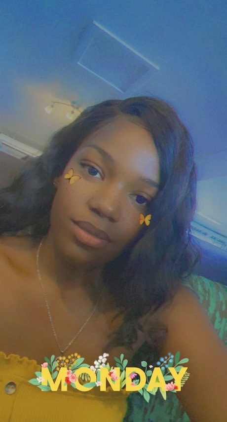 Mela_ onlyfans leaks