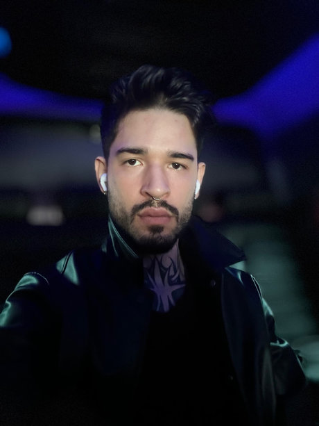 Joseph MEGAZORD XXL xxx onlyfans